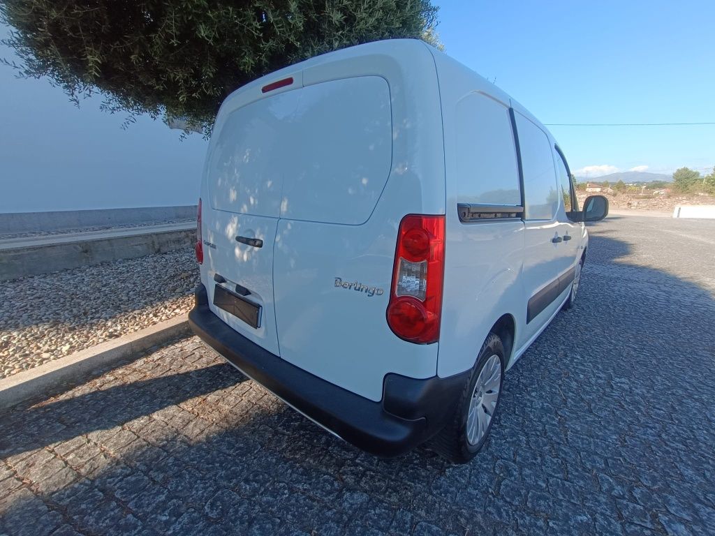 Citroen berlingo 1.6 HDI 3LUGARES C/AC  MT ESTIMADA