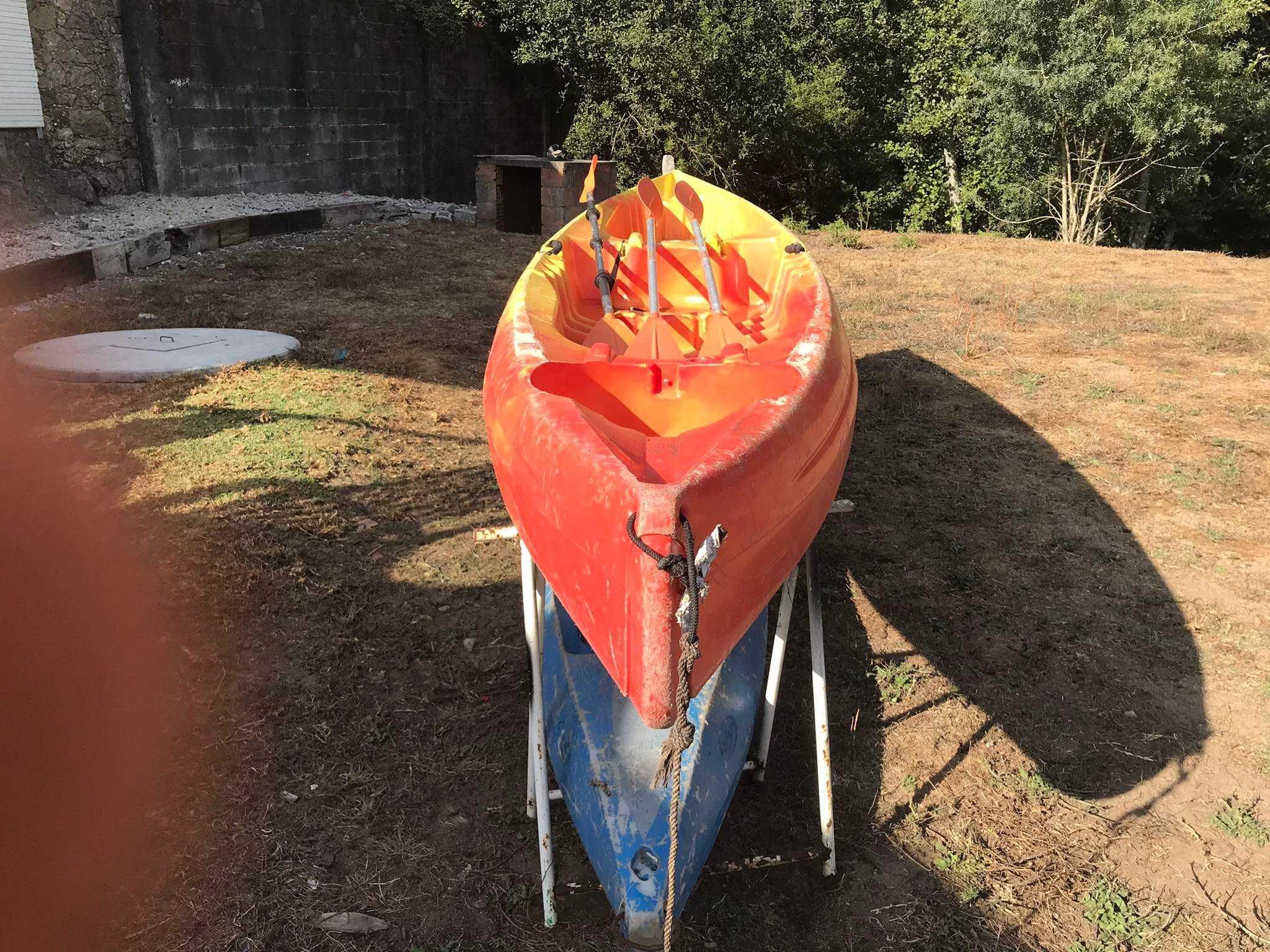 Kayaks / Canoas com Pagaias / Remos