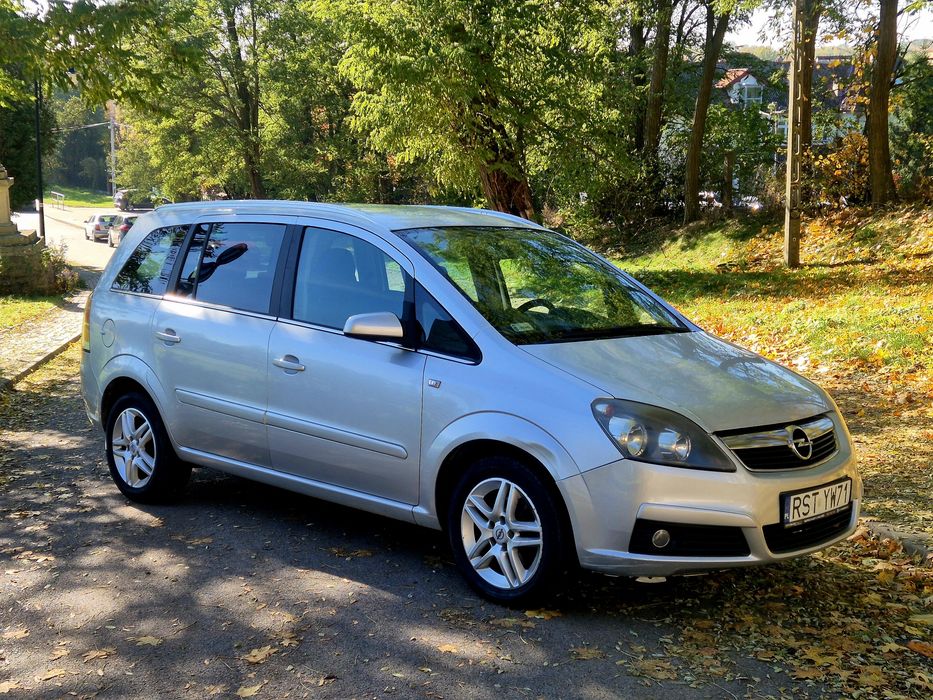 Opel zafira 1.8 B+lpg/2007r/7-miejsc/hak/Butla na 10 lat