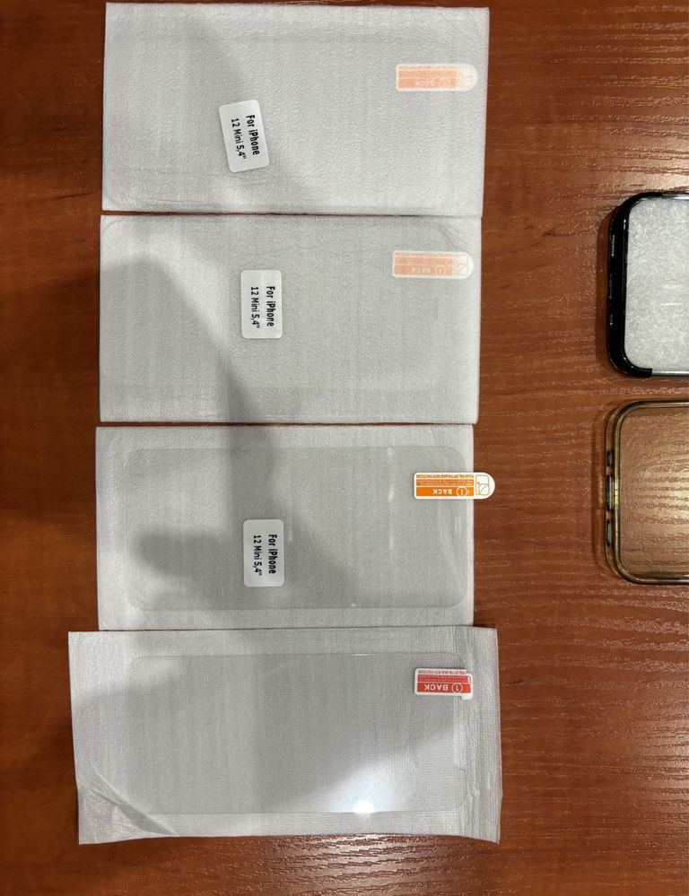 Iphone 12 mini szklo 4 szt+ 2 etui