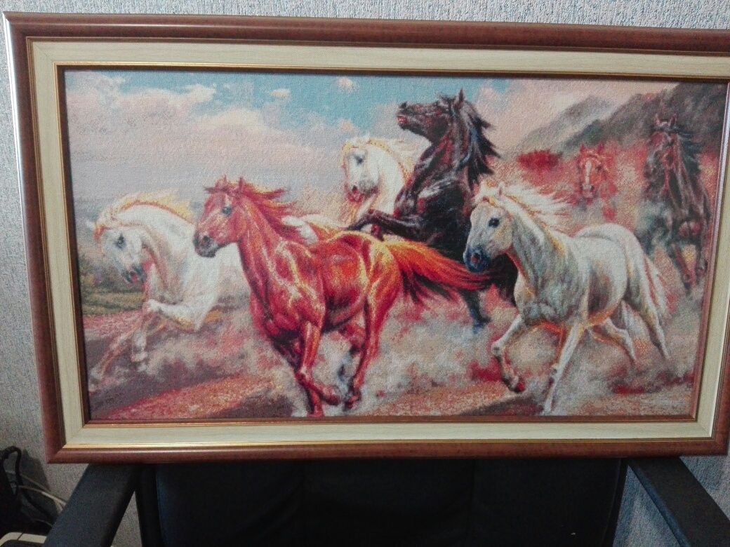 Картина крестиком кони табун