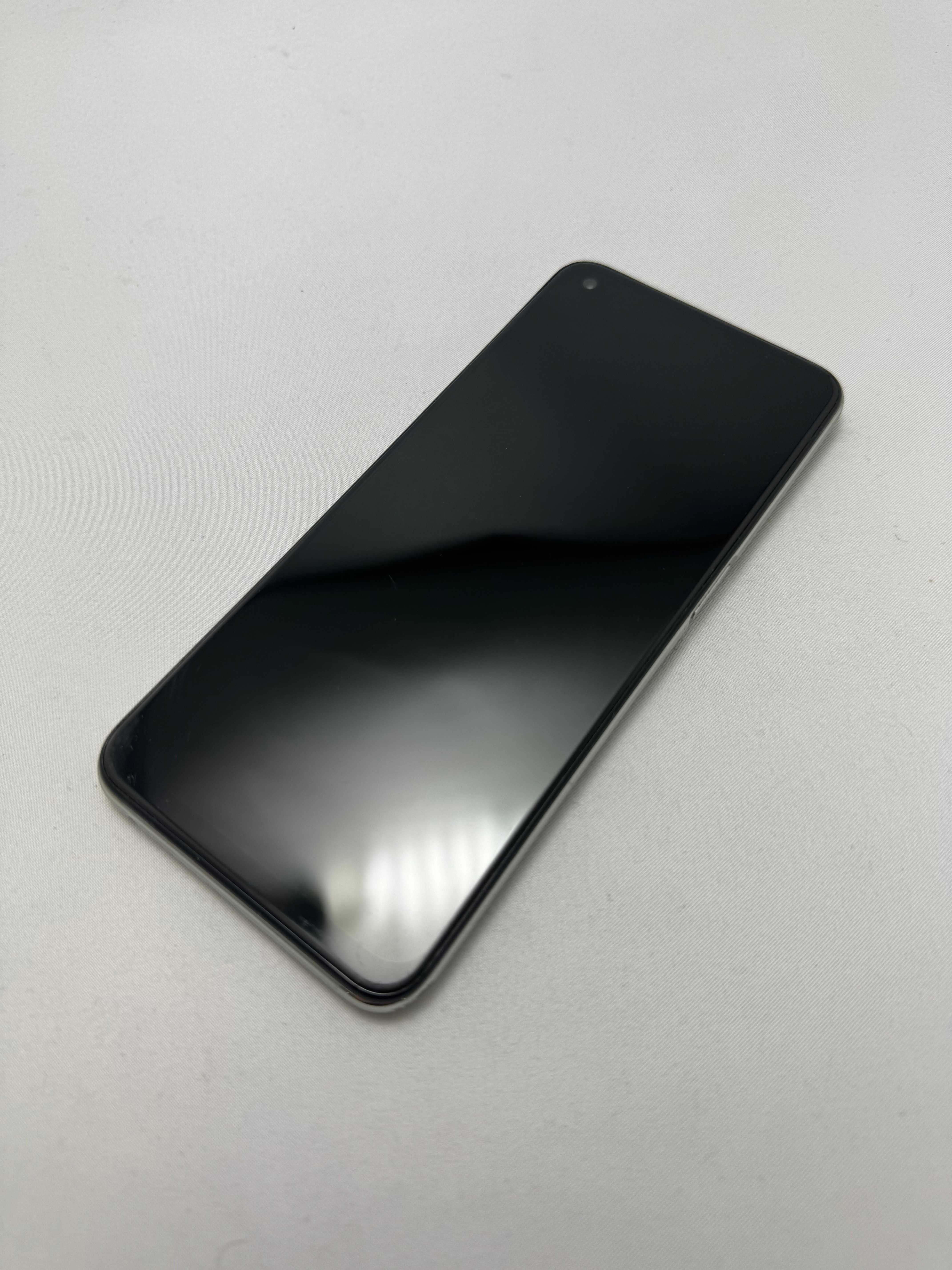 Smartfon Oppo A74 6 GB / 128 GB 5G srebrny