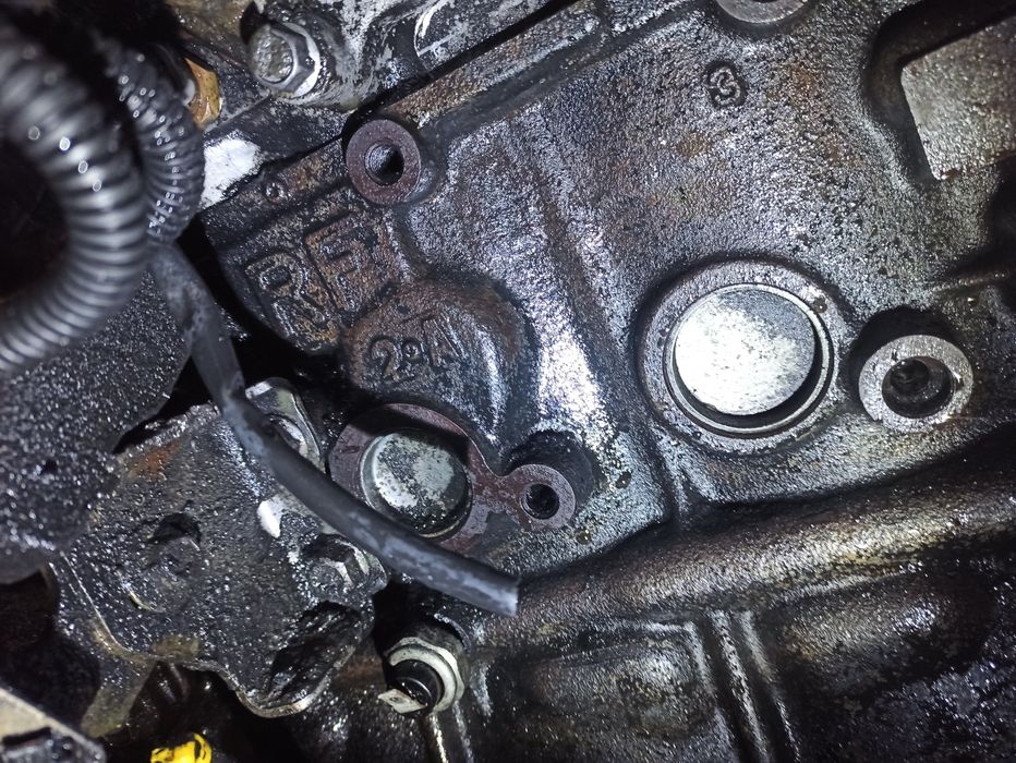 Продам гур тнвд мазда RF2A