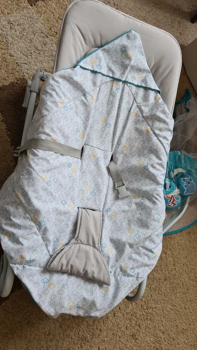 Leżaczek Kinderkraft błękitny 0-9 kg