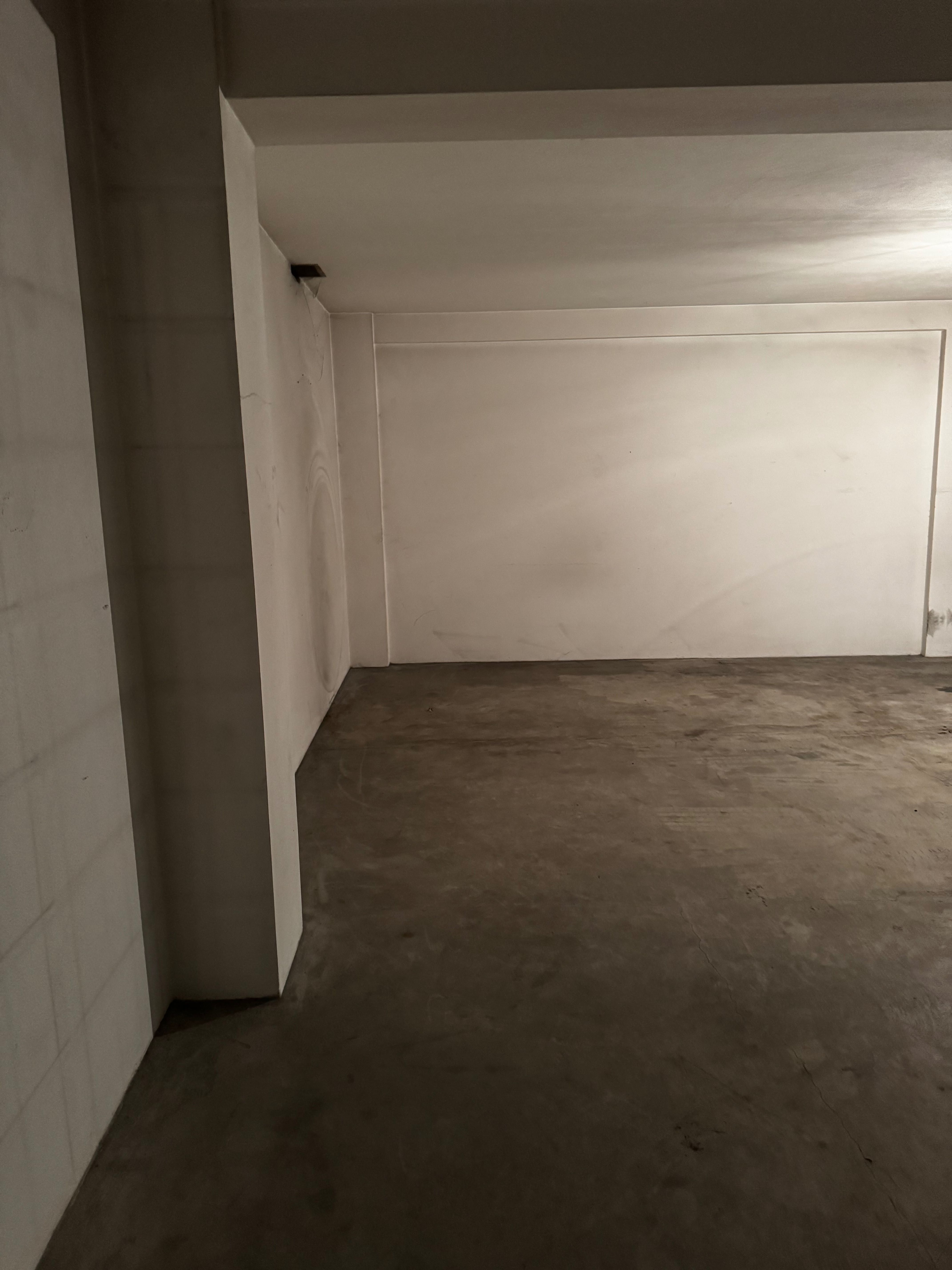 Alugo/Arrendo GARAGEM BOX Vila do Conde
