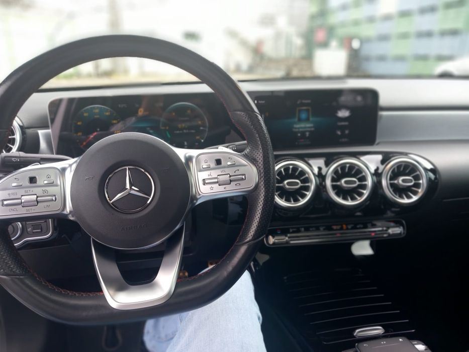 Mercedes Benz Limousine
