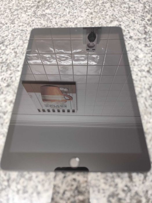 Apple iPad 9th Gen 10.2" 64GB cinzento