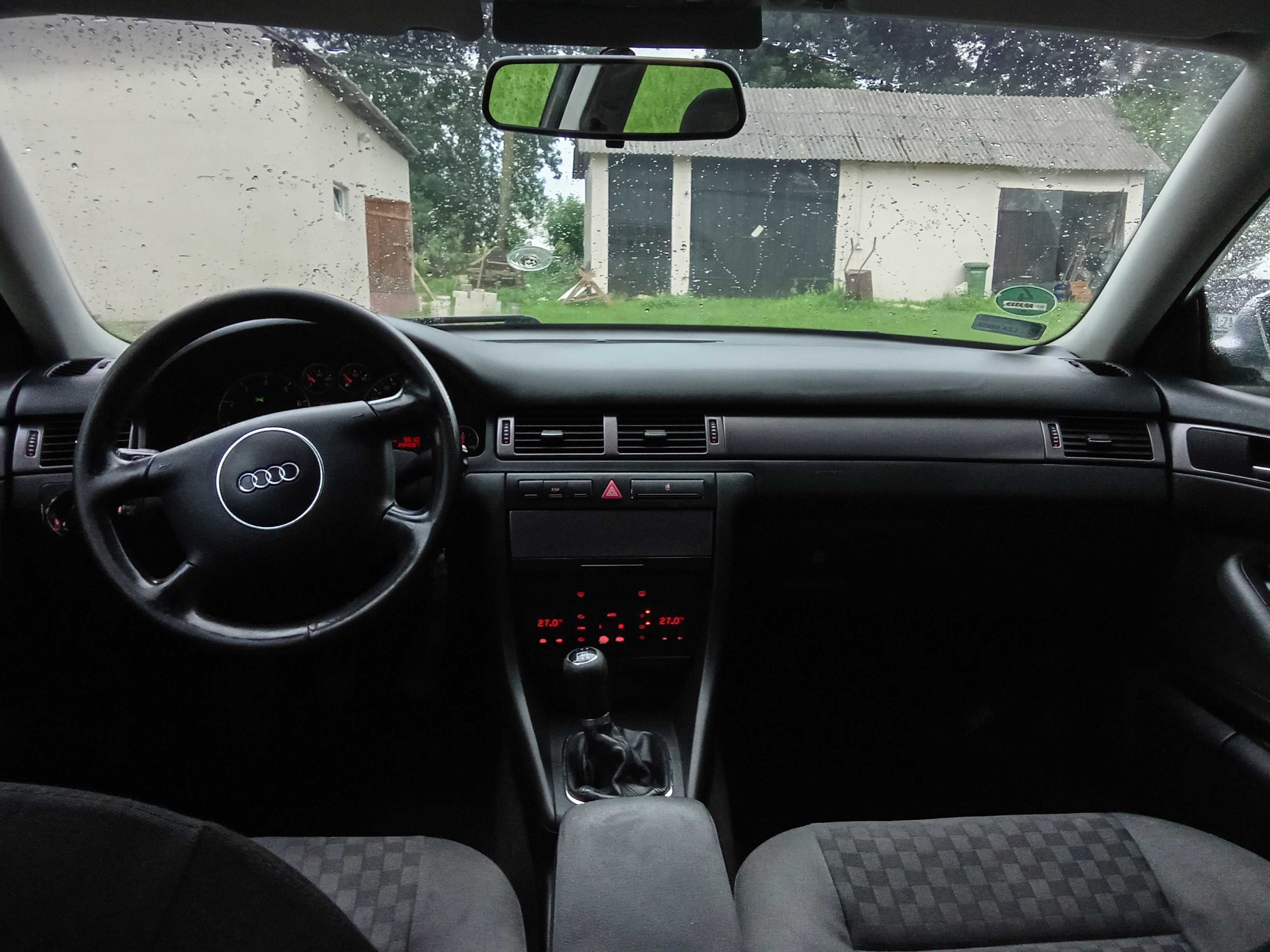 Audi A6 C5 2004 srebrny