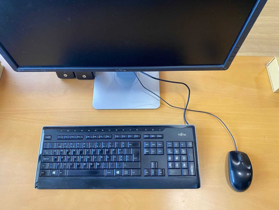 Computador Completo Fujitsu + Periféricos