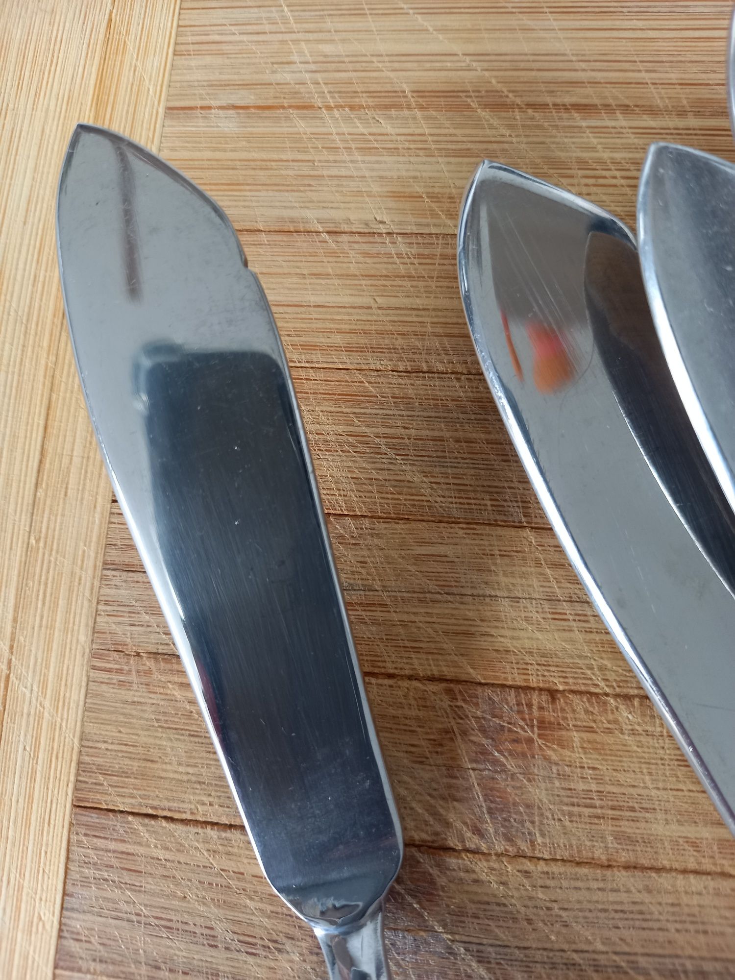 16 noży do ryb gastronomiczne