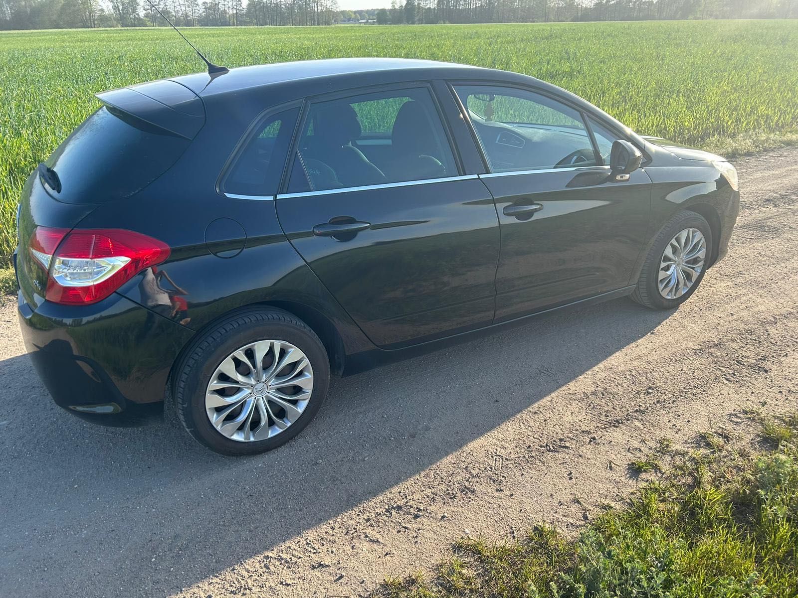 Okazja tylko dzisiaj!!!Citroen C4 Disel 90KM Zarejestrowany!