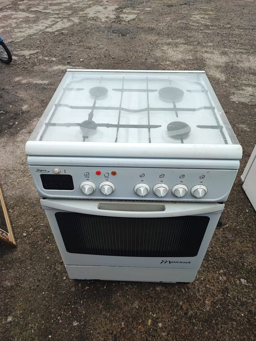 Kuchenka gazowa z piekarnikiem elektrycznym Mastercook sprawna 100%