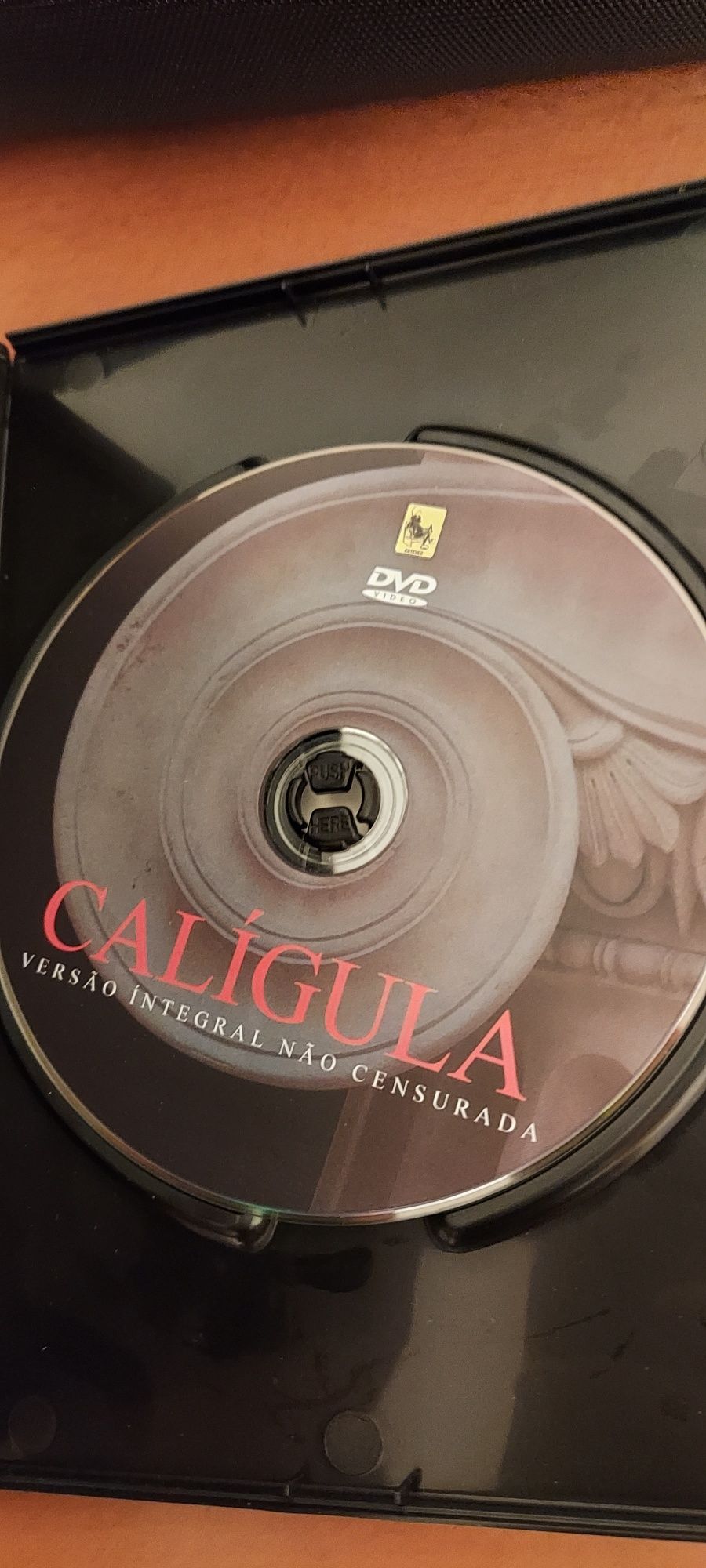 Caligula DVD  (com legendas em portugues)