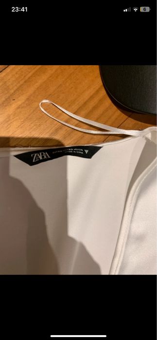 Vestido de cetim zara