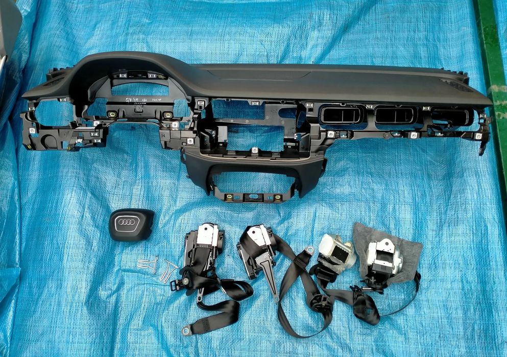 AUDI Q7 4M KONSOLA / DESKA / AIRBAG / PASY / HEAD UP / ORYGINAŁ