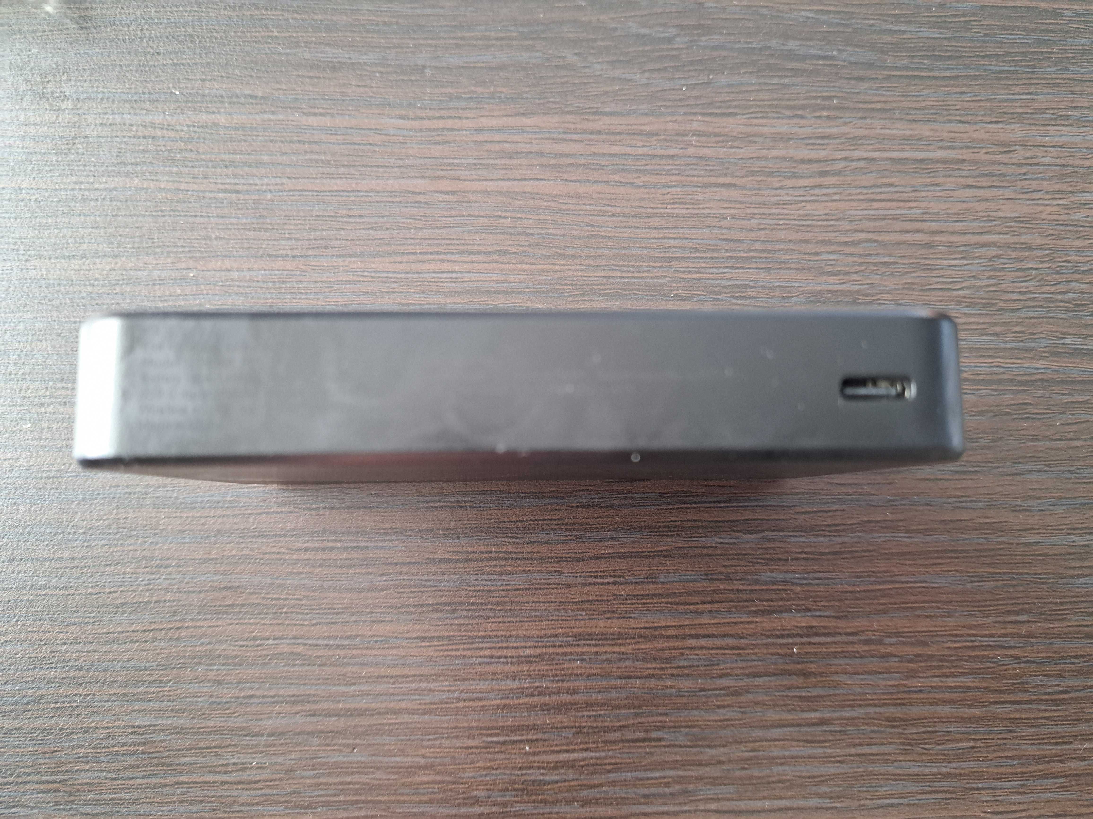 Magnetyczny bezprzewodowy Power Bank z podstawką ESR MagSafe 10000 mAh