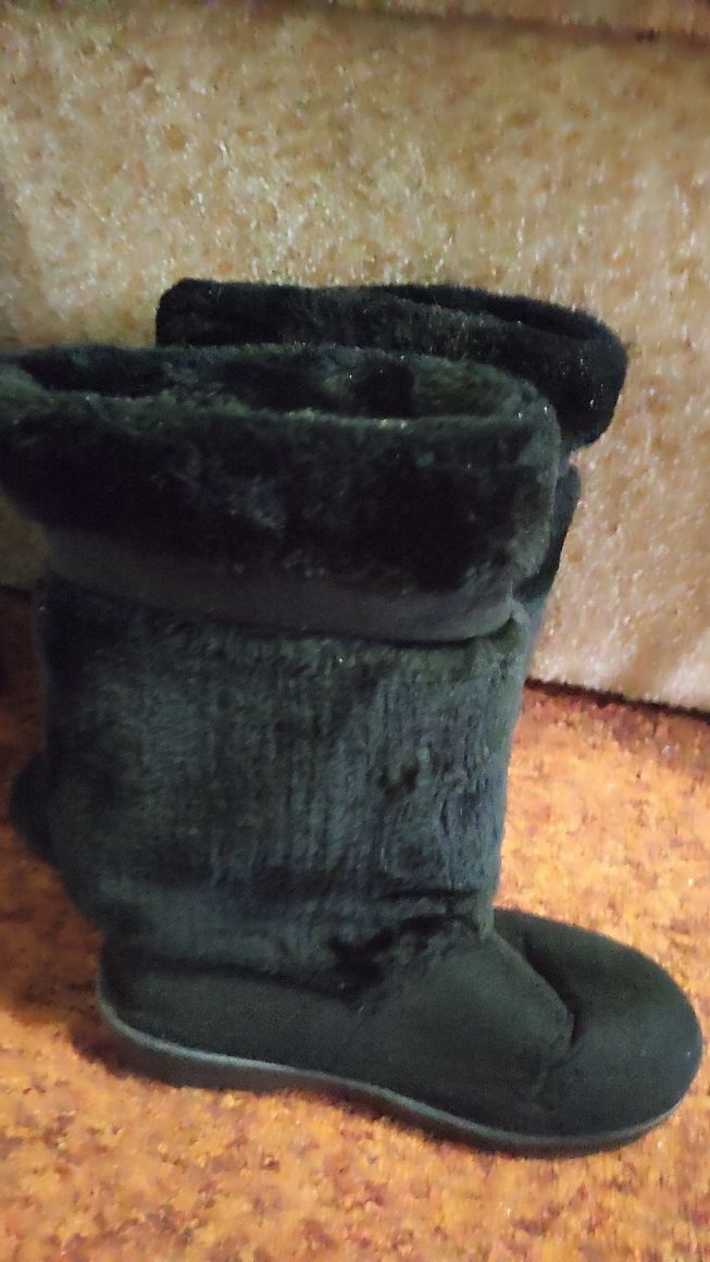 Уги сапожки зимні 42 р
