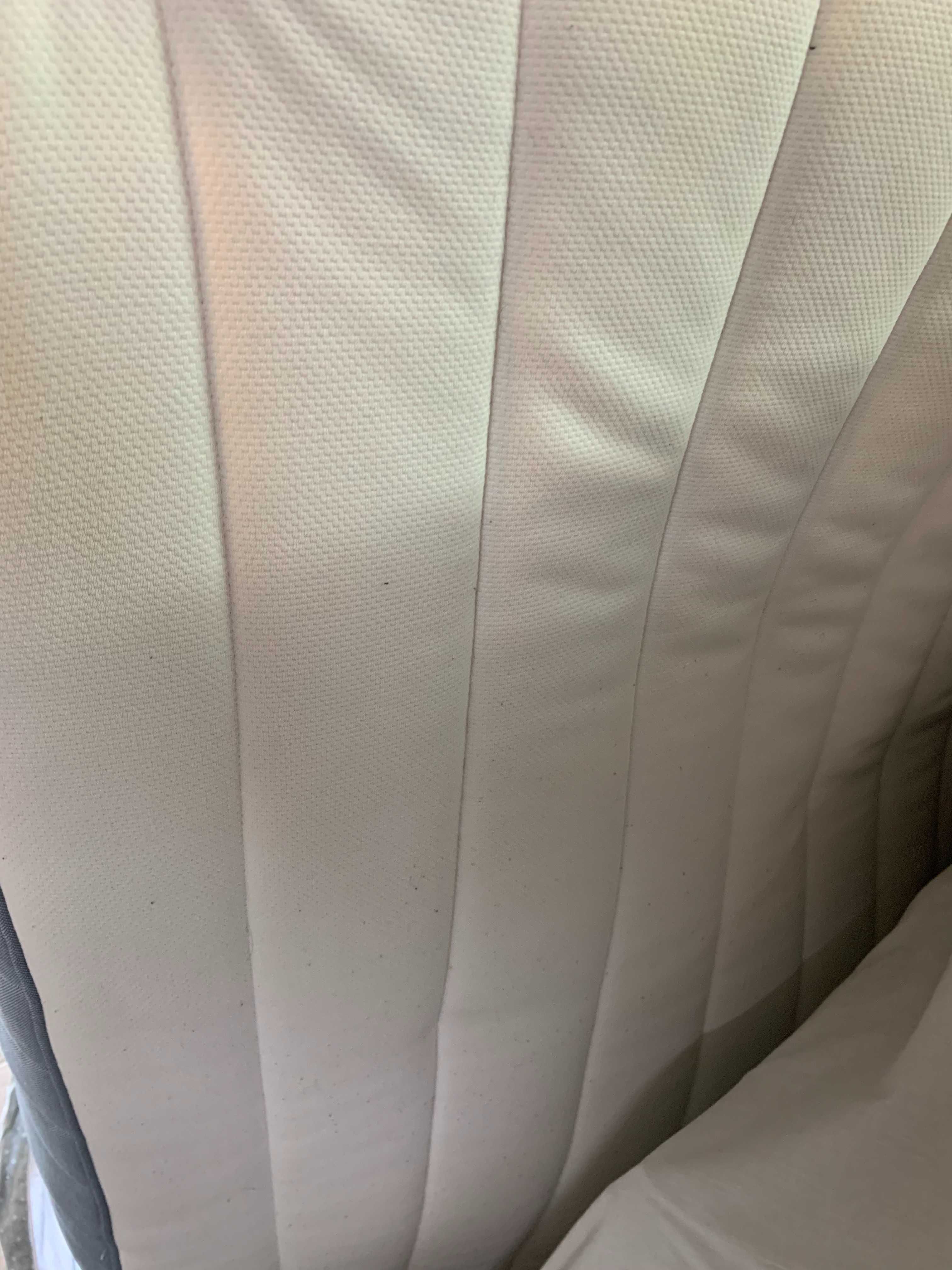 Cama cor preta MALM do IKEA, de 140 + Estrado e Colchão