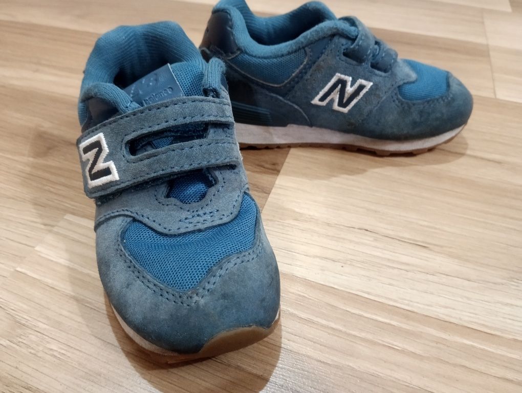 Кросівки new balance 24