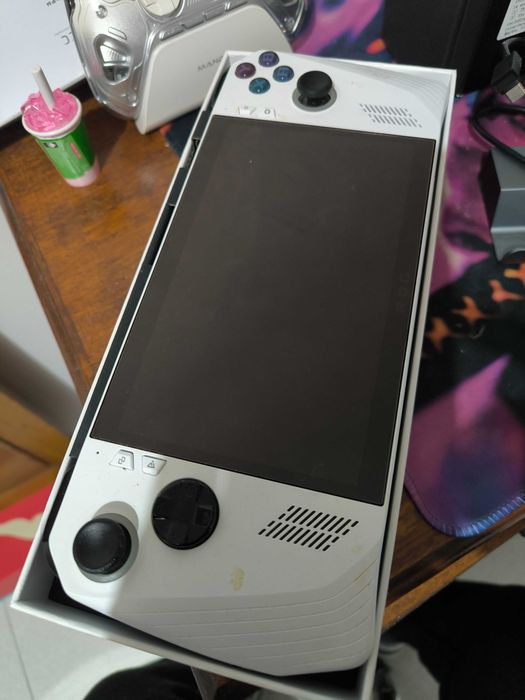 Asus rog Ally Z1 extreme