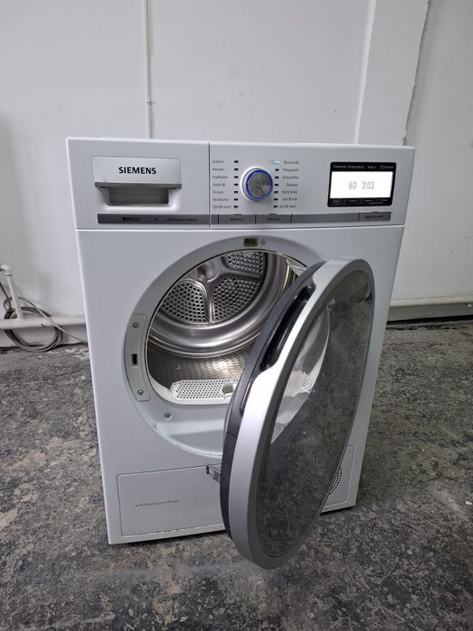 Сушильна машина з тепловим насосом IQ800