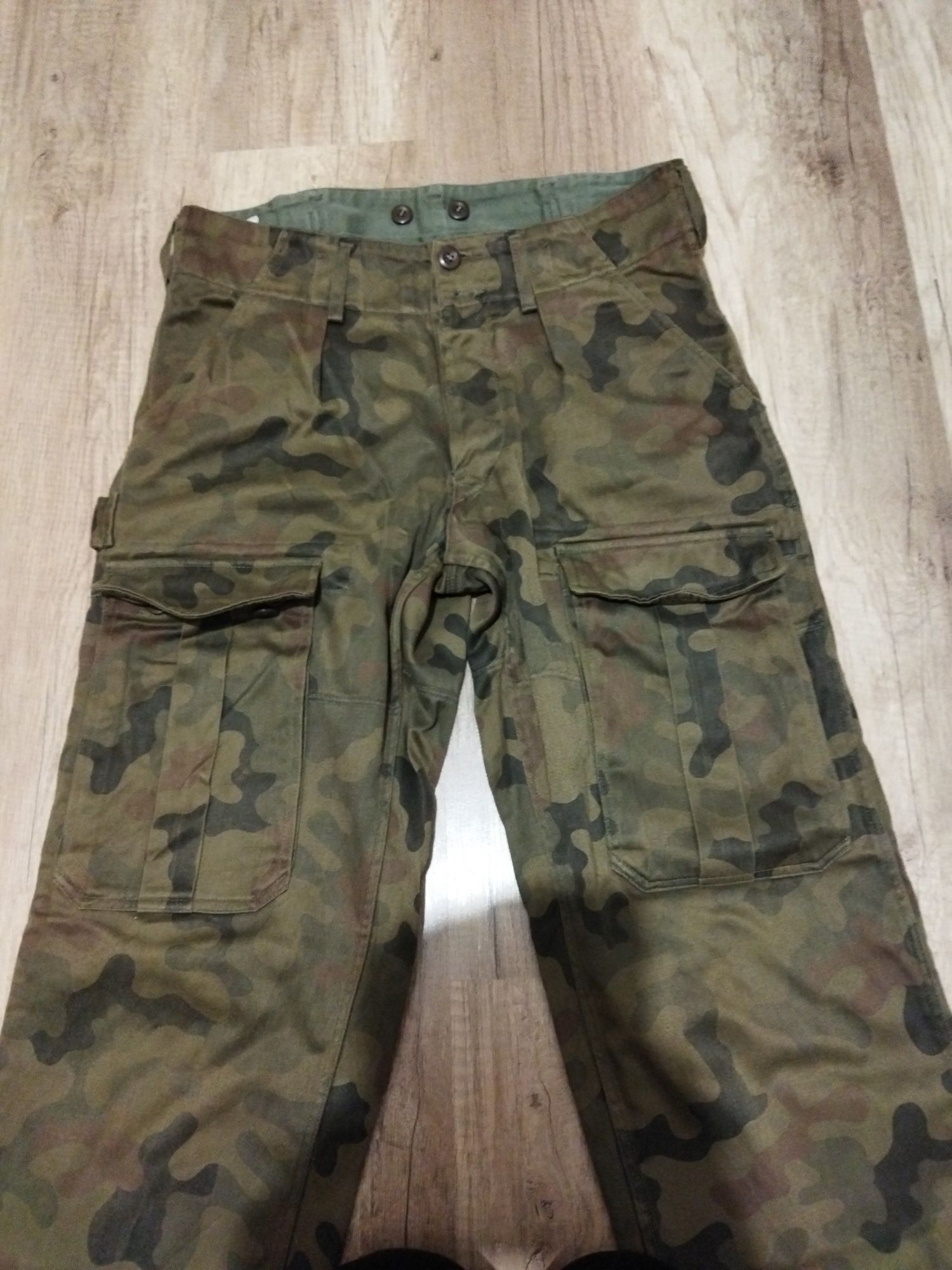 Spodnie wojskowe moro. Pas 90
