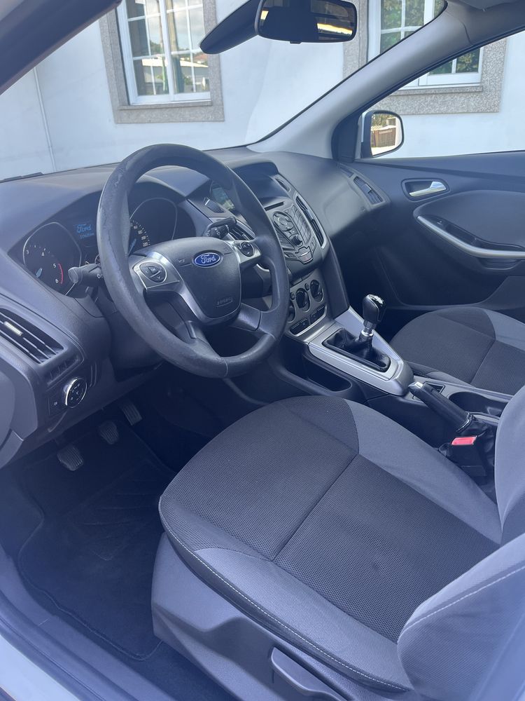 Vendo ford focus comercial
