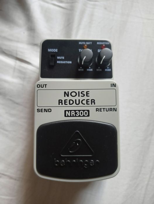 Pedal Behringer NR300 (Noise Reducer)