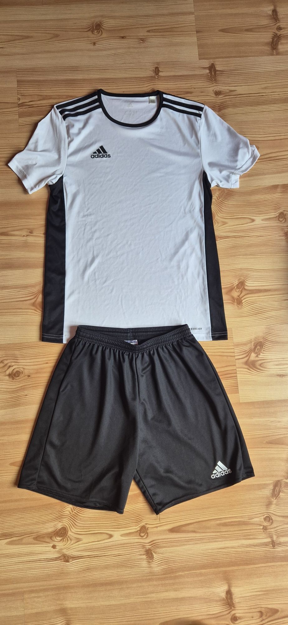 Strój sportowy adidas