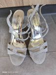Buty na obcasie rozmiar 39 srebrne