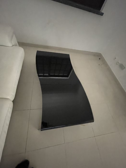 Mesa de sala como nova preta