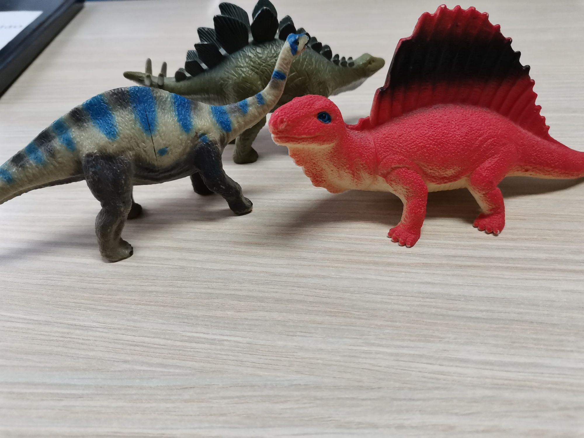 Dinozaury figurki