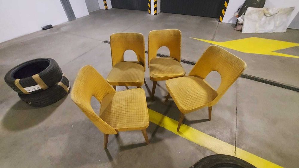 Krzesła muszelki, PRL