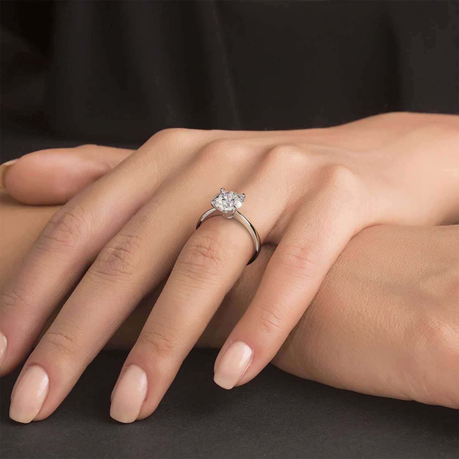 Стильное женское золотое кольцо с бриллиантом 1,00 карат. Сертификат!