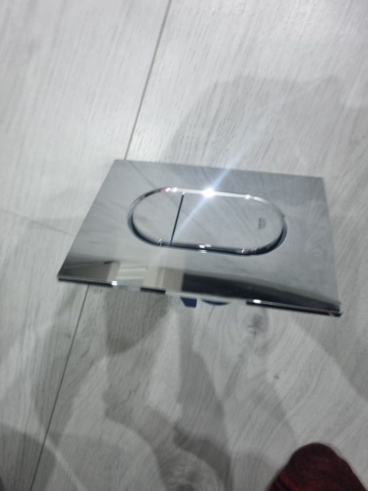Przycisk do spłuczki geberytu firmy GROHE ORGINAL
