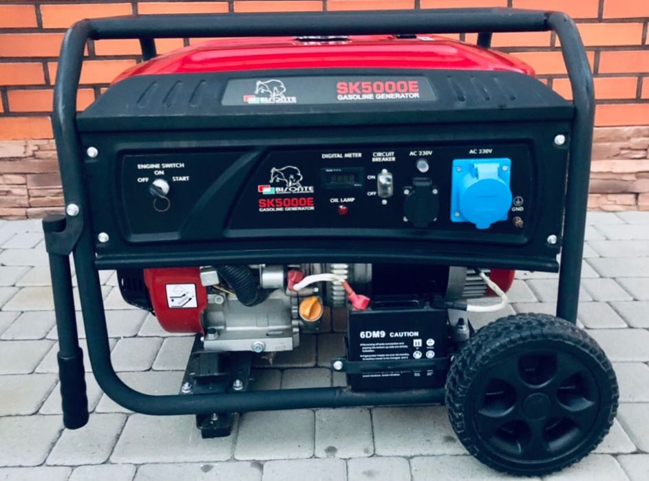 Продам генератор Bisonte SK5000E  Италия .