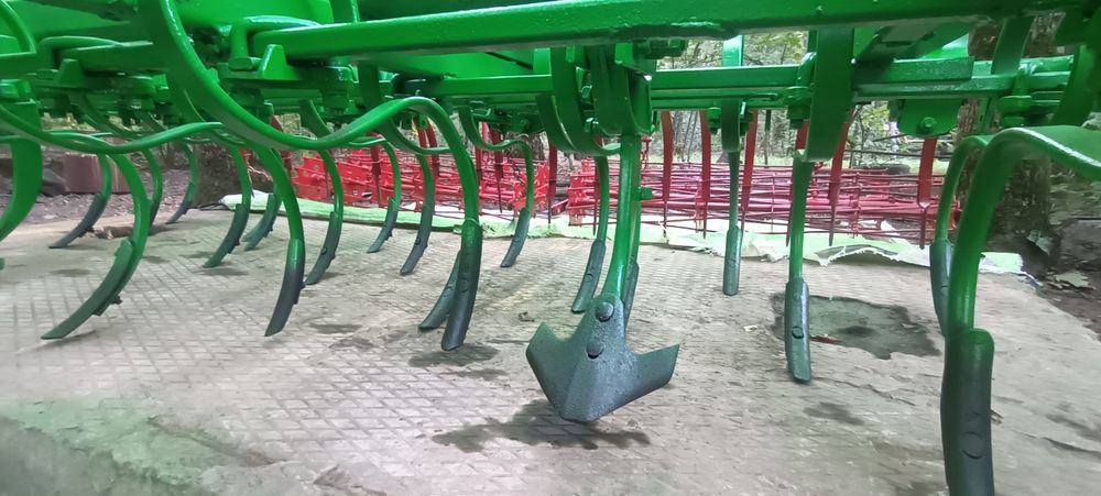 Культиватор з бороною