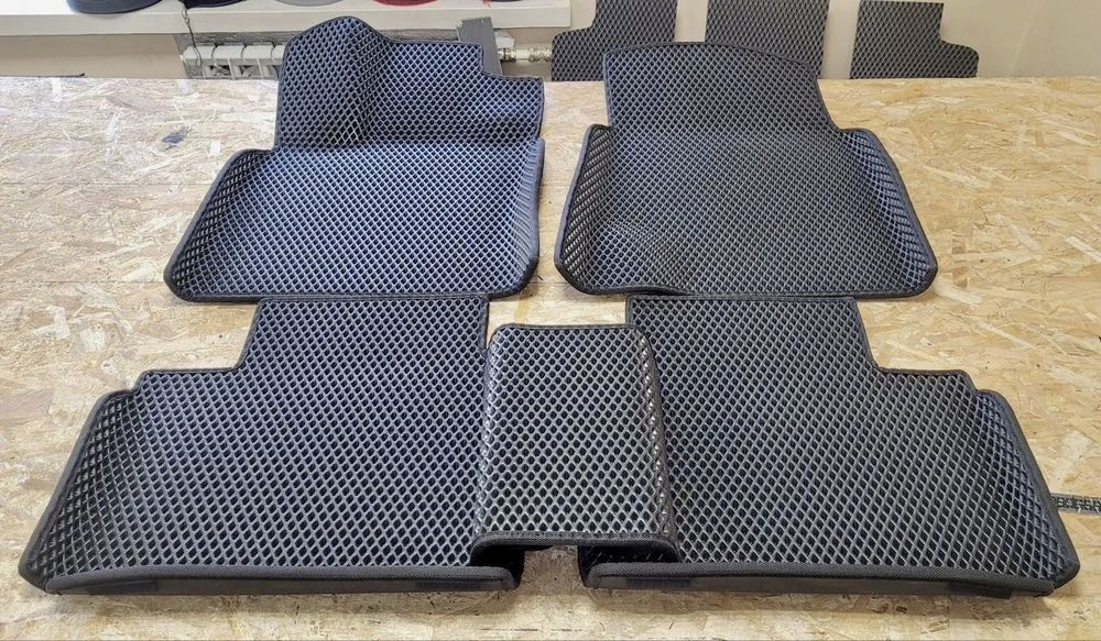Практичні ева килимки, коврики в салон з бортами 3Д
