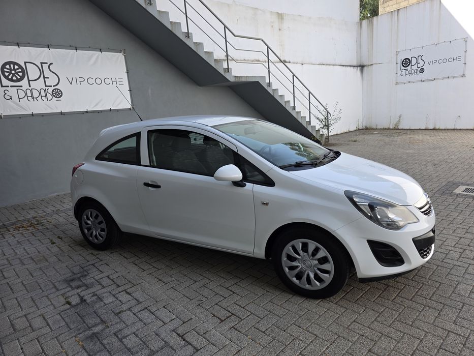 Comercial OPEL CORSA VAN 1.3CDTI 75CV- Imaculado