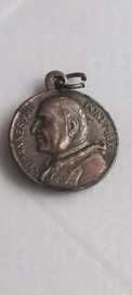 Medalik Jan XXIII relikwiarz, relikwia