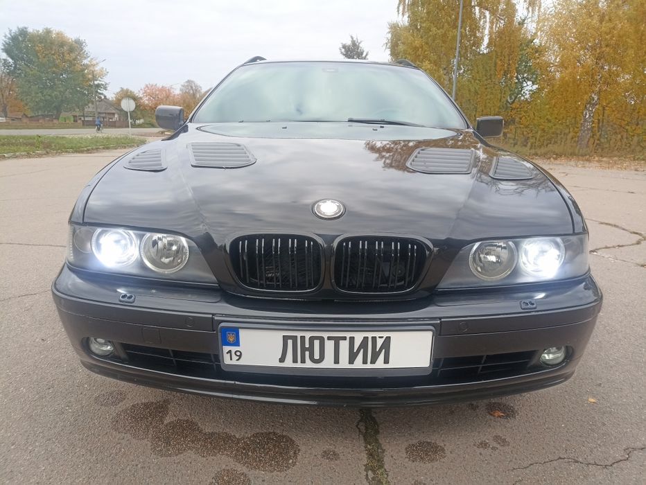 Продам BMW 5 E39 2.2 бензин