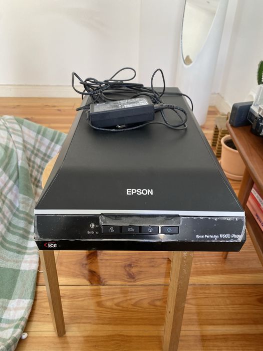 EPSON V600 digitalizador / scanner