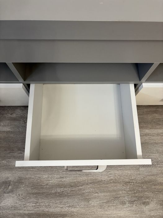 Szafka  RTV  z szufladami 140cm