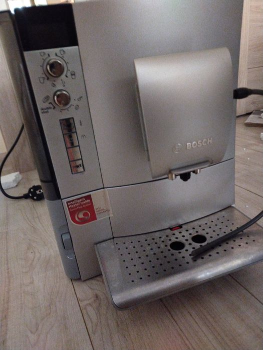 Ekspres ciśnieniowy do kawy -uszkodzony