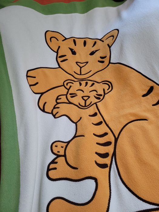 Narzuta dziecięca i poduszka firmy Meblik kolekcja Sawanna