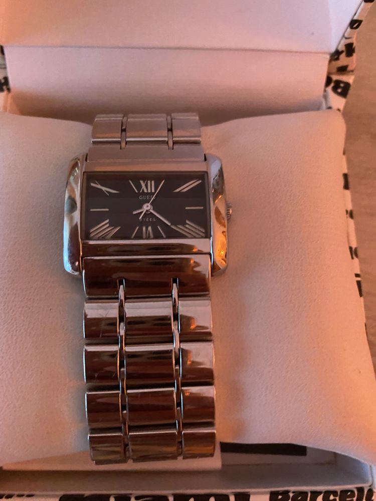 Vendo relógio de senhora GUESS