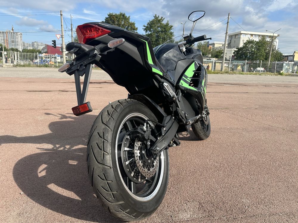 Елктромотоцикл EARTH 3 kw 72v 65ah li-ion