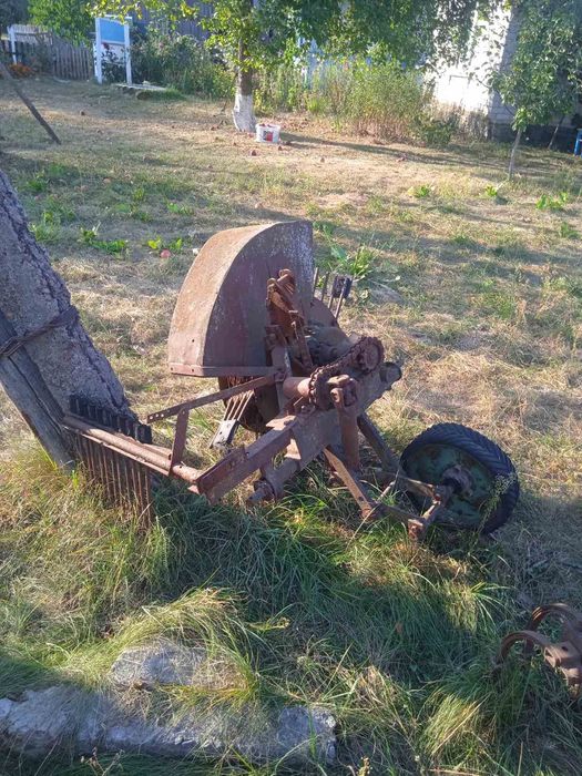 Продам Картоплекопалку КТН-1