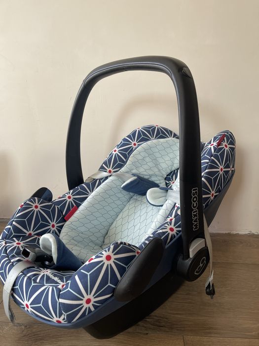 Автокрісло Maxi Cosi Pebble Plus Star