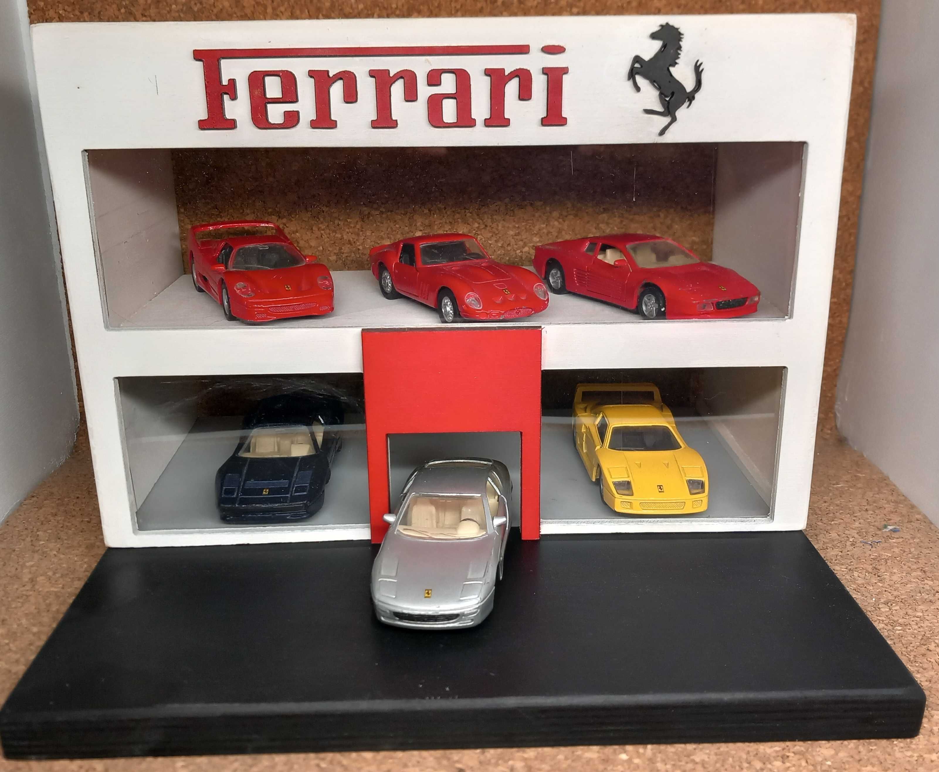 3 Dioramas em madeira